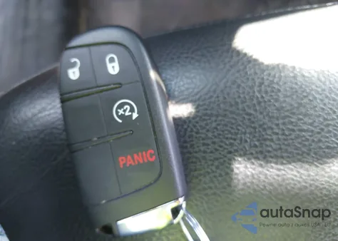 2018 Jeep Compass Limited 4X4 from USA, damaged, VIN 3C4NJDCB9JT281131